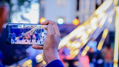 インターネットの心配なしで海外でもつながる方法