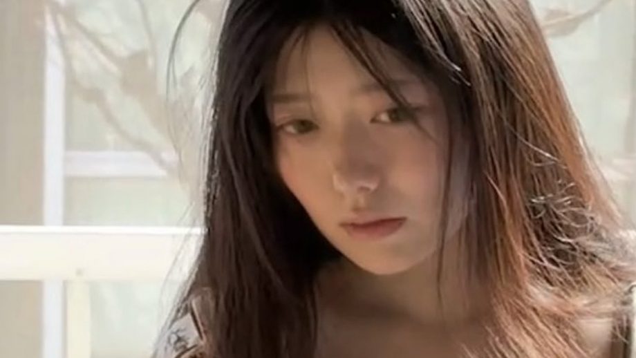 山田かな｜窓辺のため息