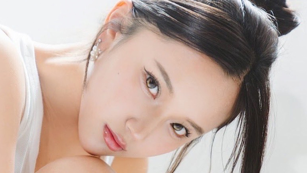 向日葵りお｜白昼夢の縁での画像1