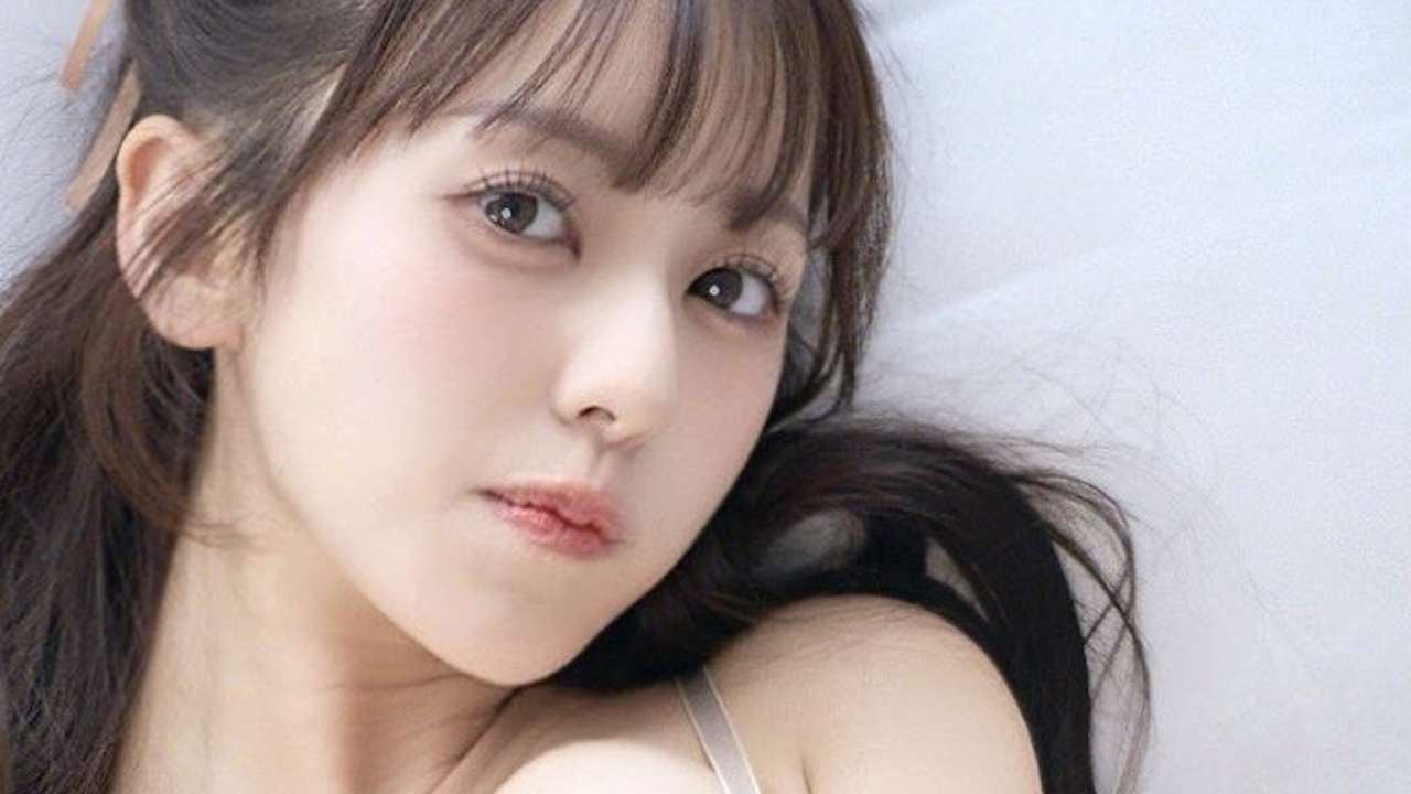 みなぽち｜背徳のドレスルームの画像1