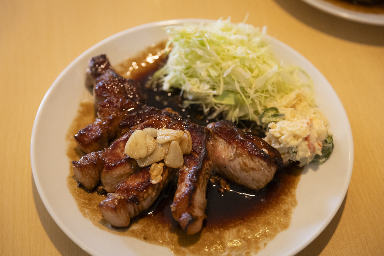 『教師びんびん物語』で一世を風靡した俳優・野村宏伸が還暦で挑んだ、役者と高田馬場でトンテキを焼く“二刀流”生活の画像4