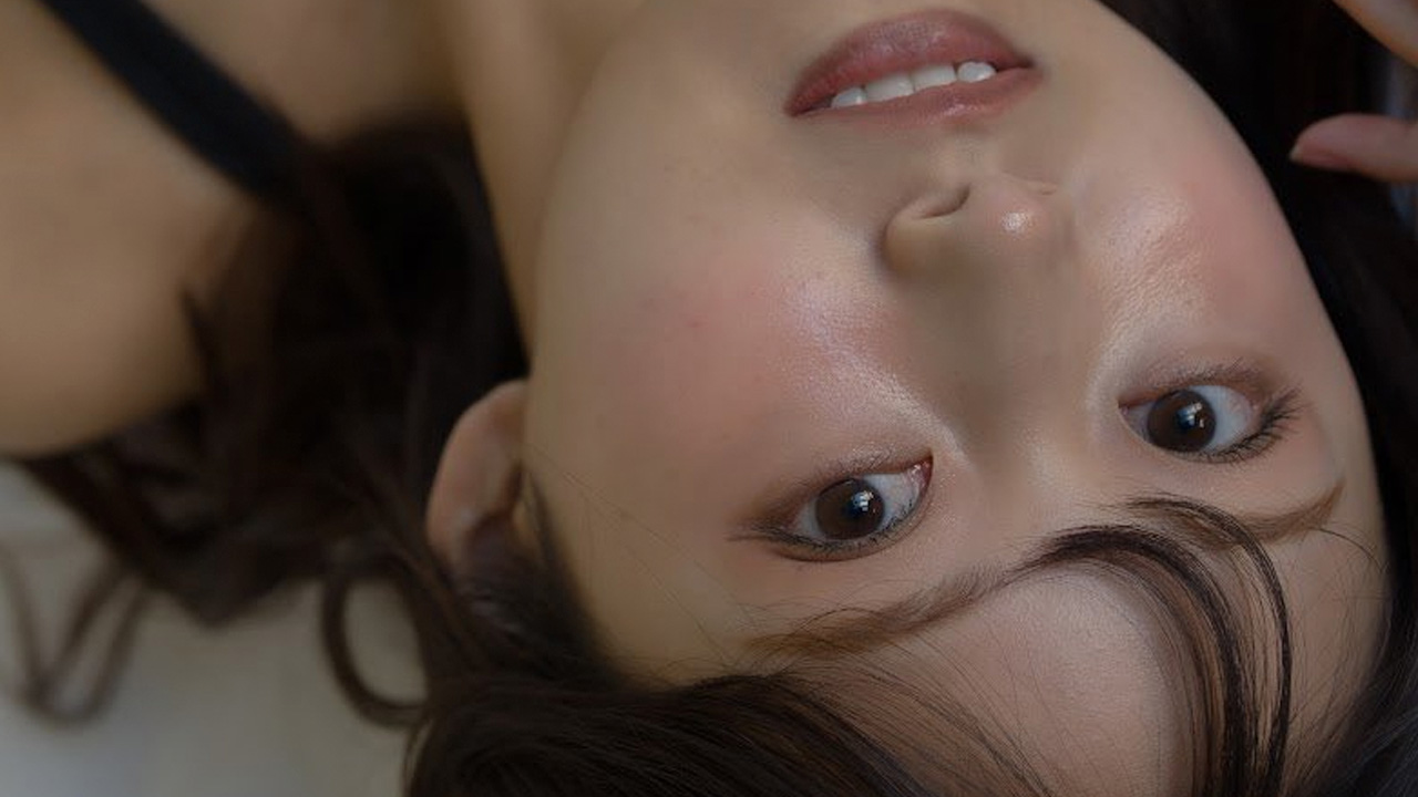 佐藤茜｜逆さまの夢の画像1