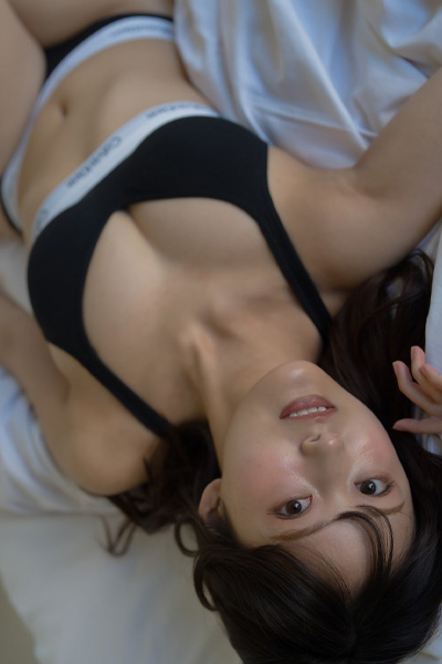 佐藤茜｜逆さまの夢の画像2