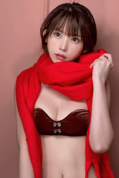 えなこ｜窓辺の白い背中の画像2