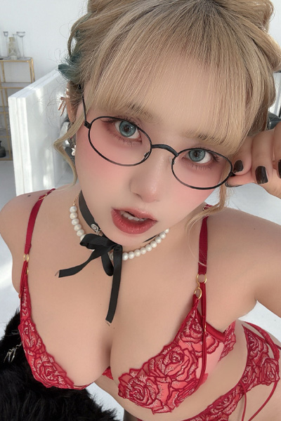 かちゃす｜赤薔薇の図書室の画像2