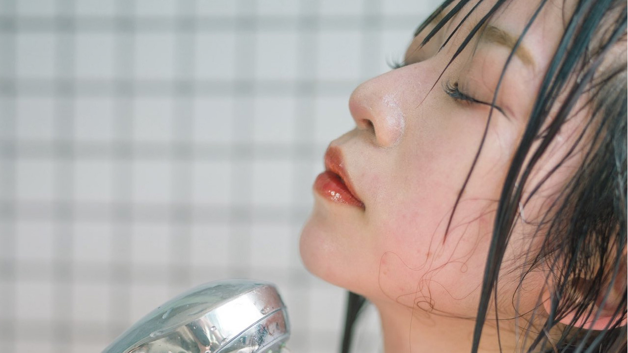 春宮ほのか｜水滴にほどける夜の画像1