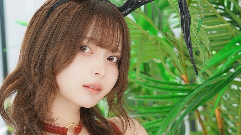 早瀬みる｜赤と黒の囁き