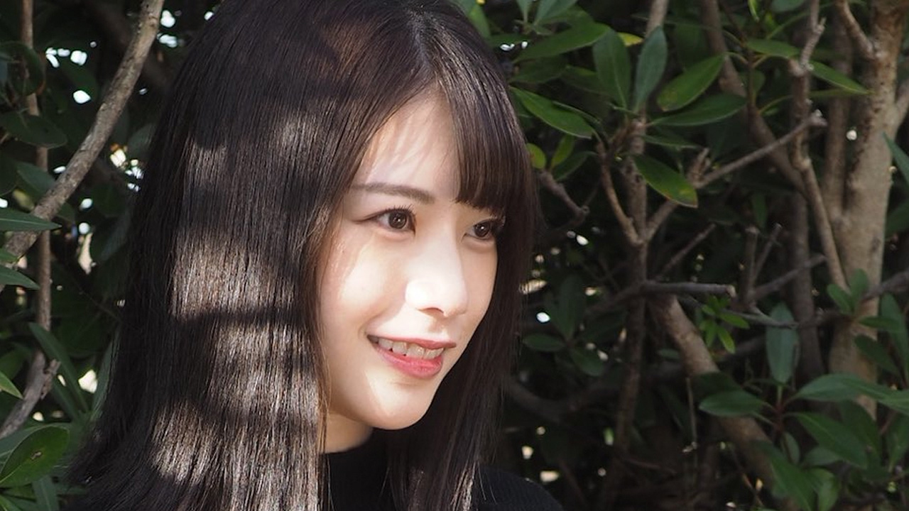 江里口さよ｜木漏れ日のレオパード露出の画像1