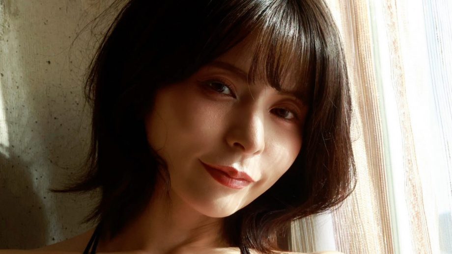 紅羽祐美｜窓辺の影