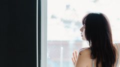 大坂あい｜窓の向こう