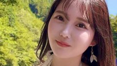 桃白美沙｜渓流の夏