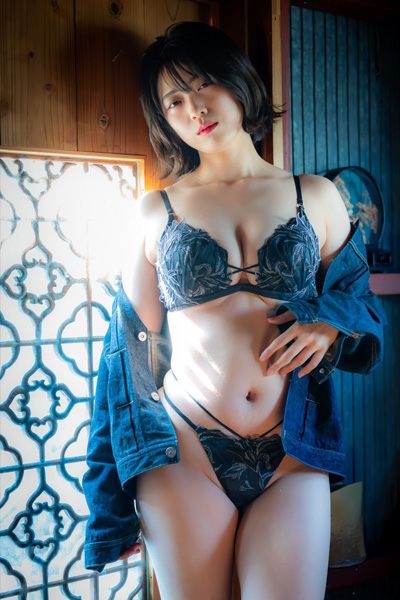 香月ちさ｜窓辺の余熱の画像2