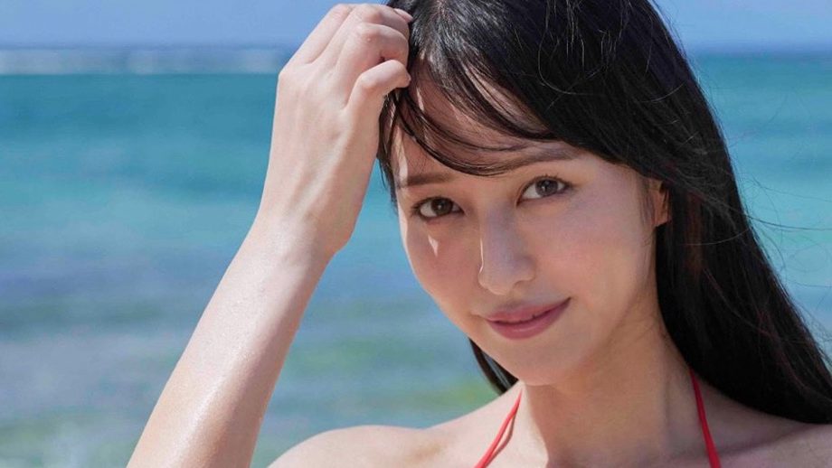 天野ちよ｜紅の波打ち際