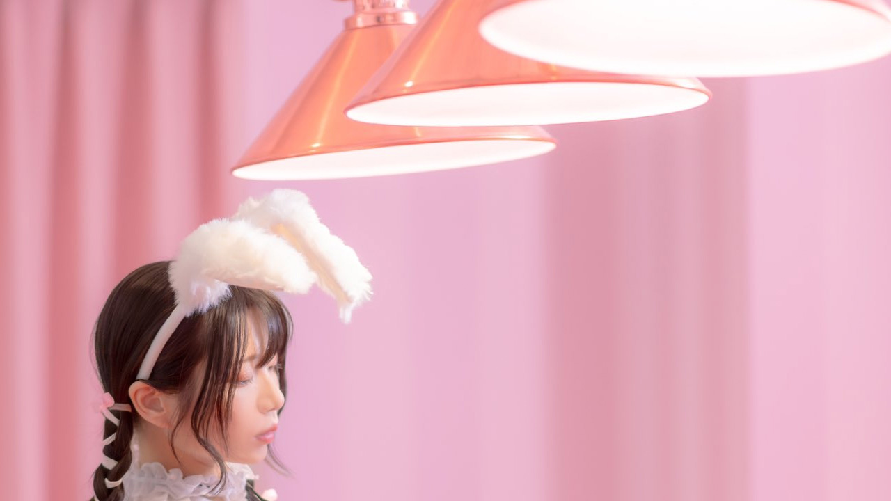 なまち|ピンクの夜の戯れの画像1