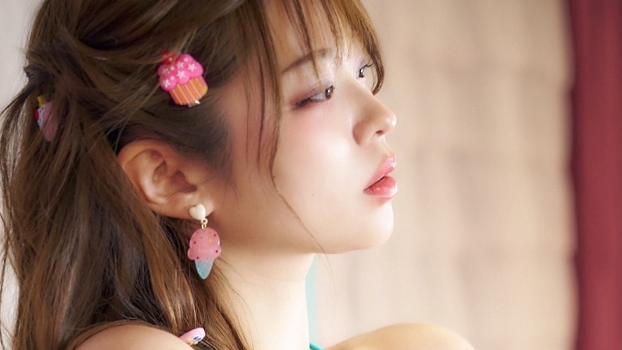 柚月美美|甘い部屋の午後の画像1