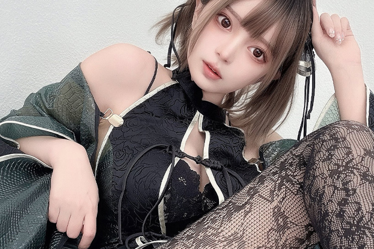 早瀬みる｜黒に溶ける温度