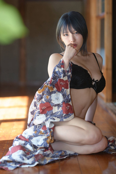 千景ミサ｜午後に溶ける香りの画像2