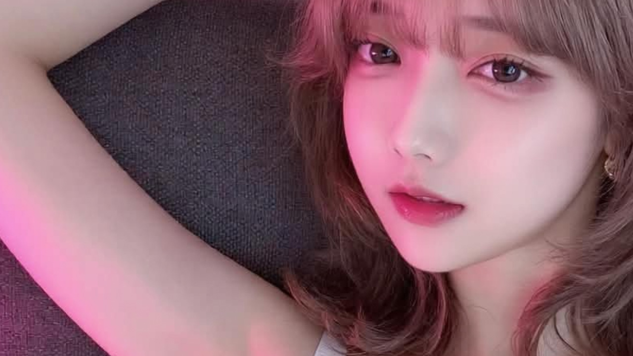 Hina|光に包まれる余白の画像1