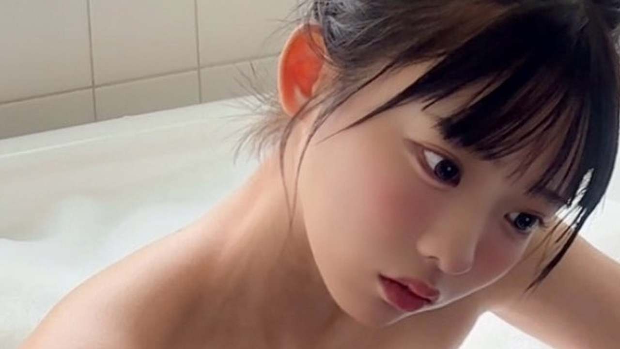 琴雛ひな｜泡に溶ける午後の画像1