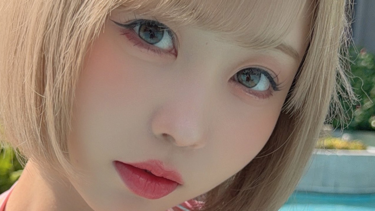 夜道雪｜プールサイドの人魚の画像1