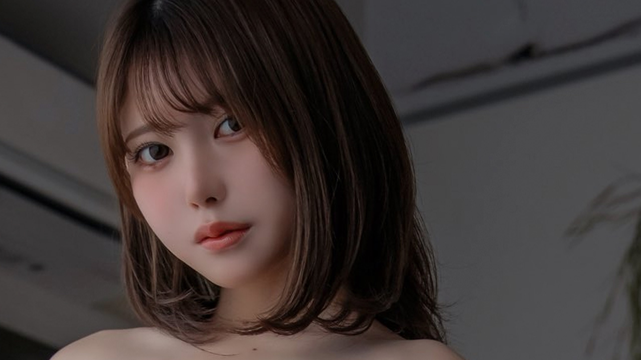 柑橘もこ｜青いニットの妖精は、部屋に迷い込むの画像1