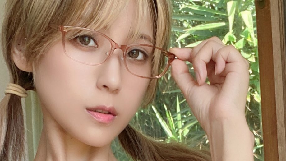 つんこ｜午後の眼鏡姫は、窓辺で恋を読む