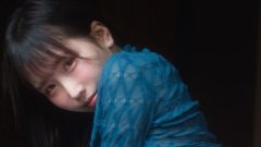 ちこ。｜ホテルの椅子で、青い夜がほどける