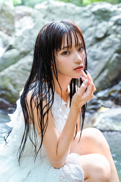 向日葵りお｜水の祈りに濡れる白いひとの画像2