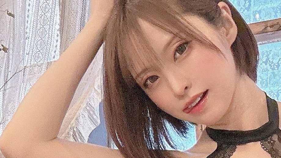 ちちゃん｜黒いレースは、午後の椅子で夢を見る