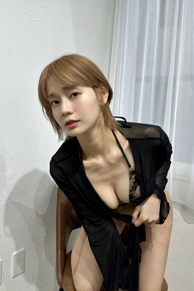 優希つづは｜黒い羽織のすきまに夜が残るの画像2