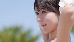 木村絵里子｜白い花を髪に挿して