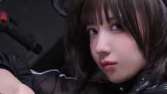 くろうさぎ｜バイクに寄りかかる夜兎