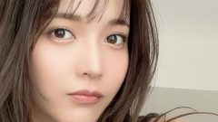 黒嵜菜々子｜ブルーグレーの部屋で、風が止まる