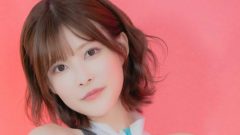 藤白ちらり｜赤い月の前で、未来は微笑む