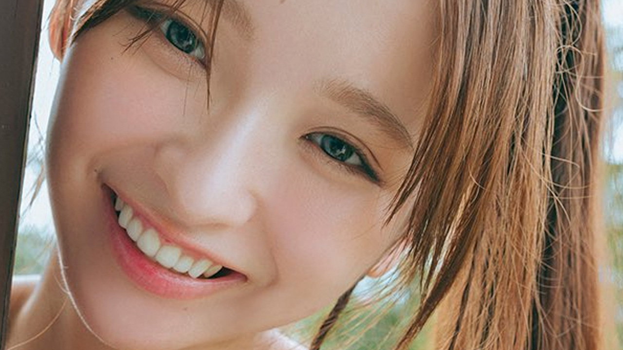 一ノ瀬瑠菜|木漏れ日のデニムブルーの画像1