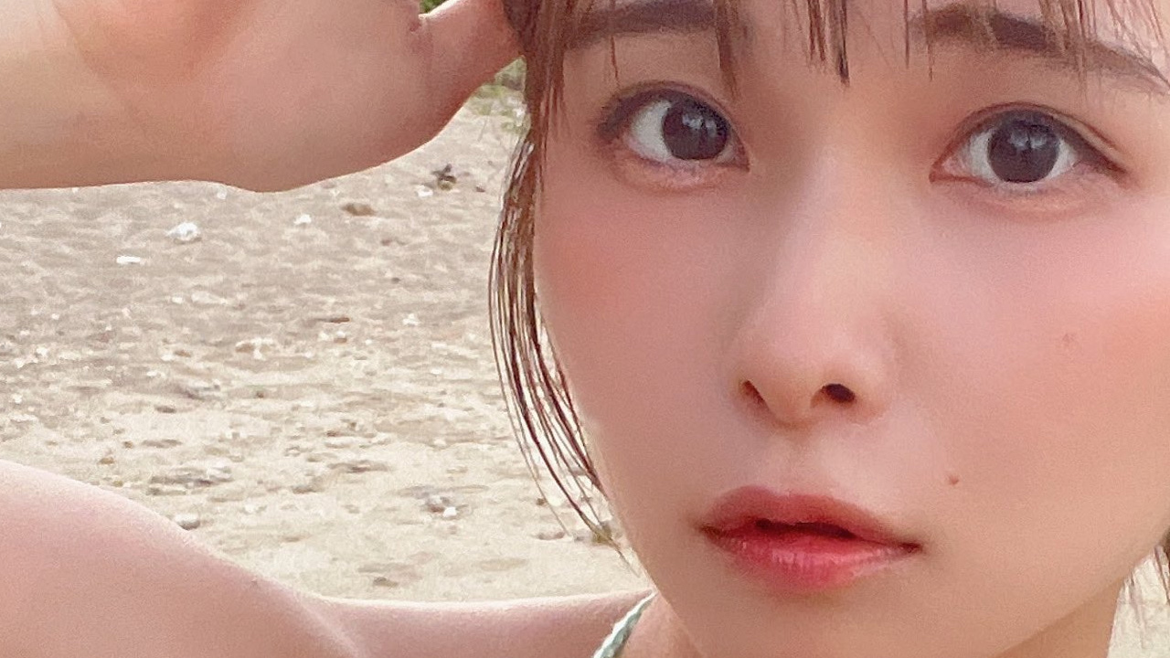 三田のえ｜浜辺に落ちた水色のまなざしの画像1