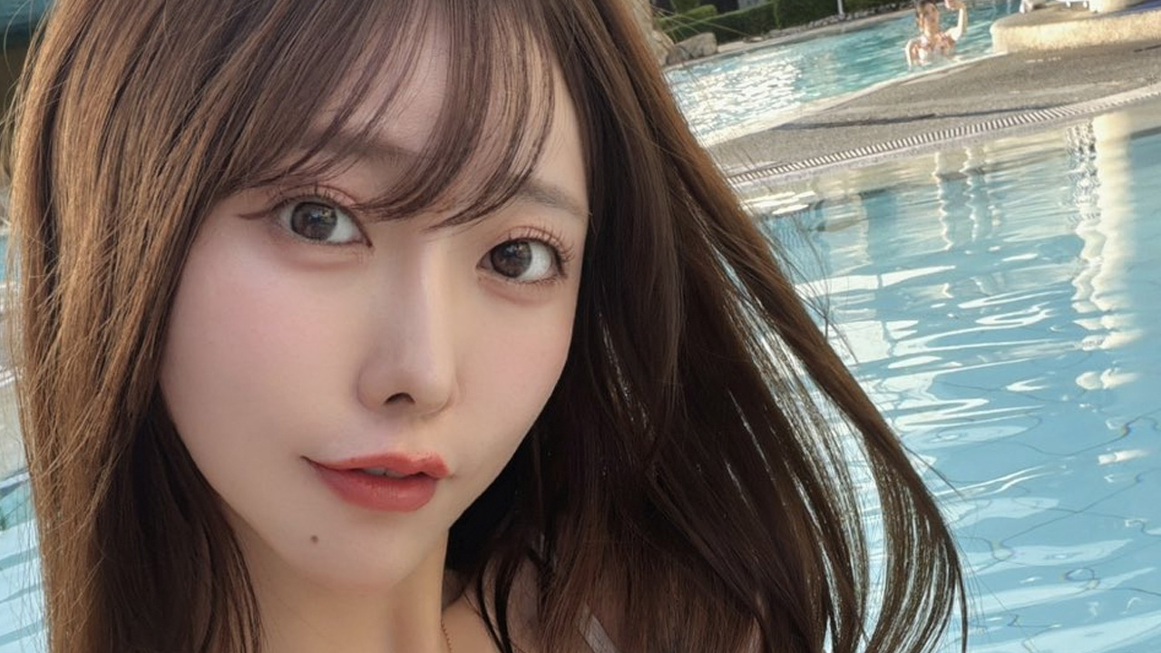 雪乃椛鈴｜プールサイドのレースの予感の画像1