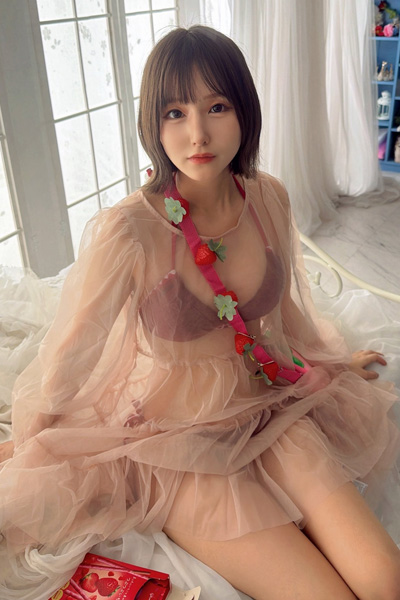 伊関あみ|いちごの紐と、透ける夢の画像2