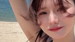 篠宮なほ｜浜辺の黒、風の告白