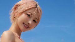 篠崎こころ｜夏の処方箋は、君の手のひらに