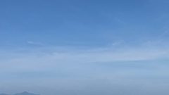 山田あい｜波しぶきの向こうで笑う人