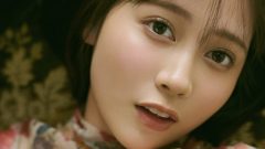 あゆの｜花柄の長袖に閉じ込めた、午後の熱