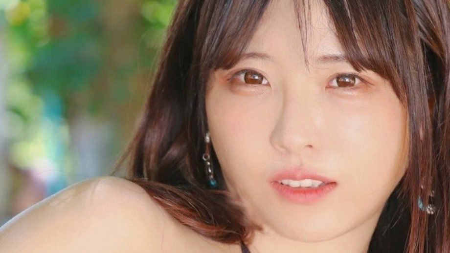 日下部ほたる｜木漏れ日のそばで、褐色の水辺を抱く