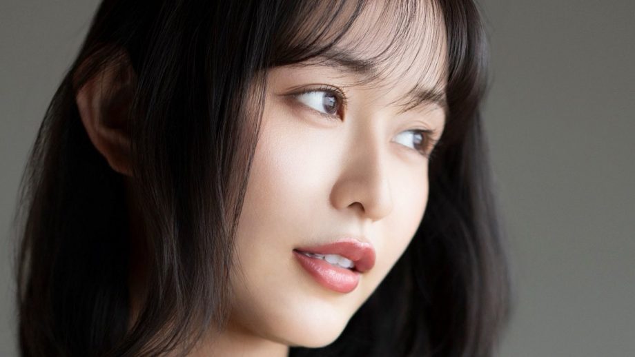 天野ちよ｜薄青のレースと、冬の名残