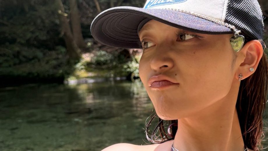櫻井おとの｜渓流の女王は、水より冷たい顔で笑う