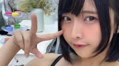 橋本ひかり｜灰青のレースに、指先の魔法