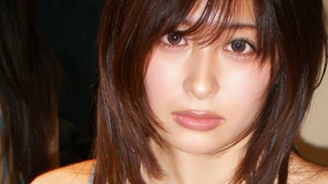 東かなめ｜青いレースの浴室で、鏡は嘘をつかないの画像1