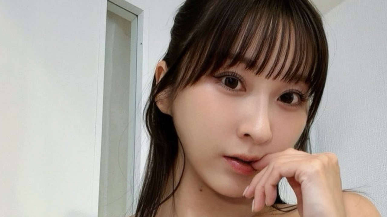 緒方咲｜グレーの下着は、日常を少しだけ裏切るの画像1