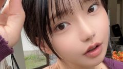 穂波あみ｜午後のソファに、天使はパーカーを羽織る
