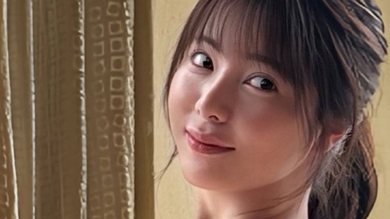 橘舞｜窓辺のオリーブ色に、午後はひざまずくの画像1